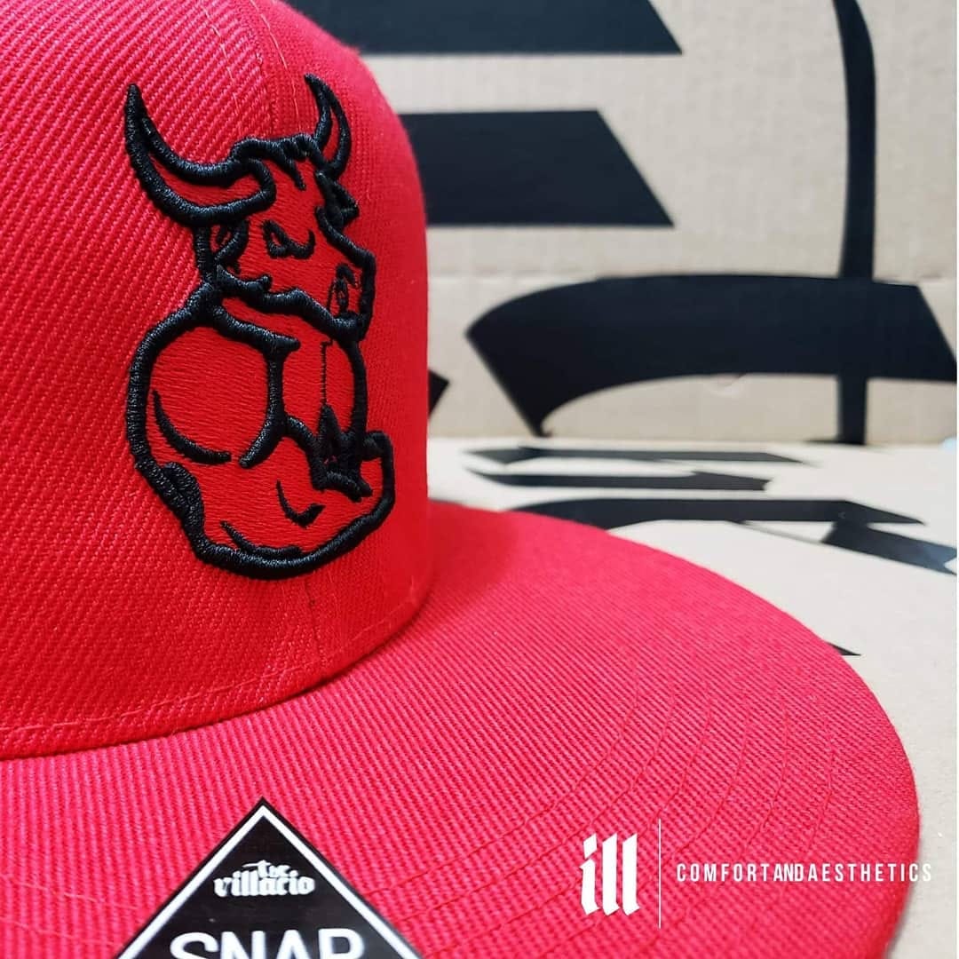 Post 4 by Ropa deportiva on Instagram (carousel)