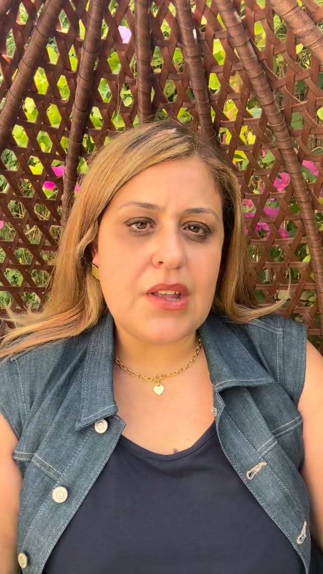 Post 4 by Dina Amin on Instagram (video)