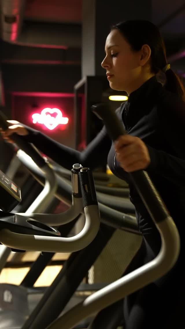 Post 1 by FLAMINGO GYM on Instagram (video)