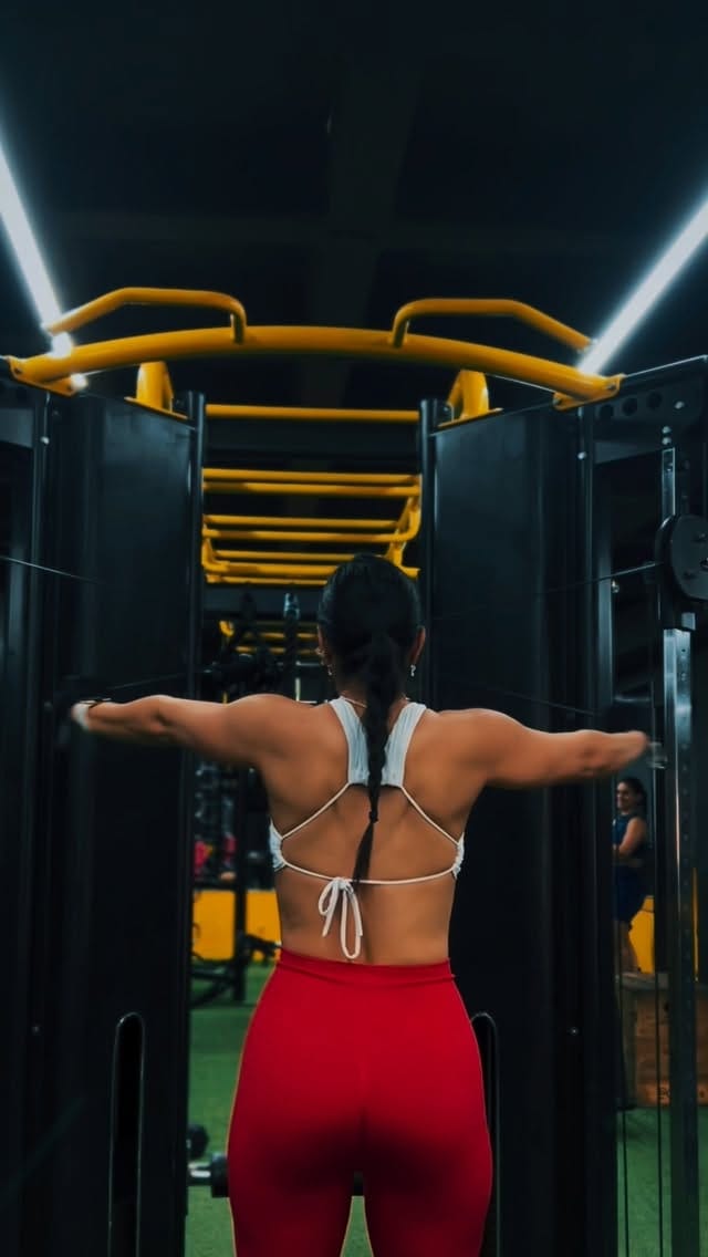 Post 1 by Sol Ezzi on Instagram (video)