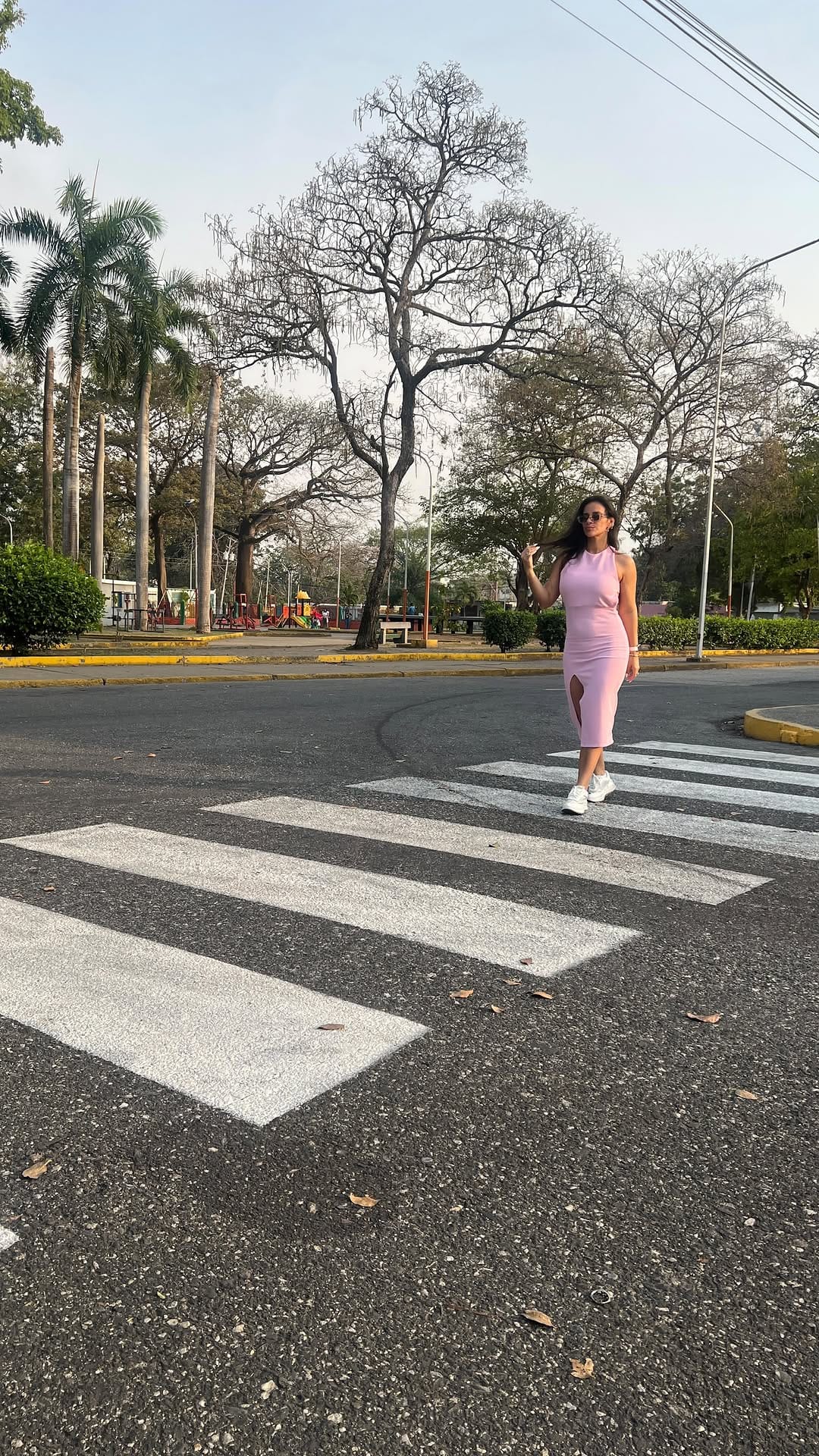 Post 6 by Sol Ezzi on Instagram (video)