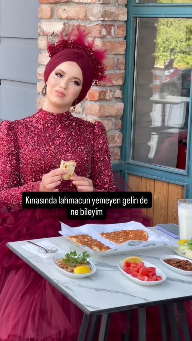 Post 2 by Dilamed Ümraniye on Instagram (video)