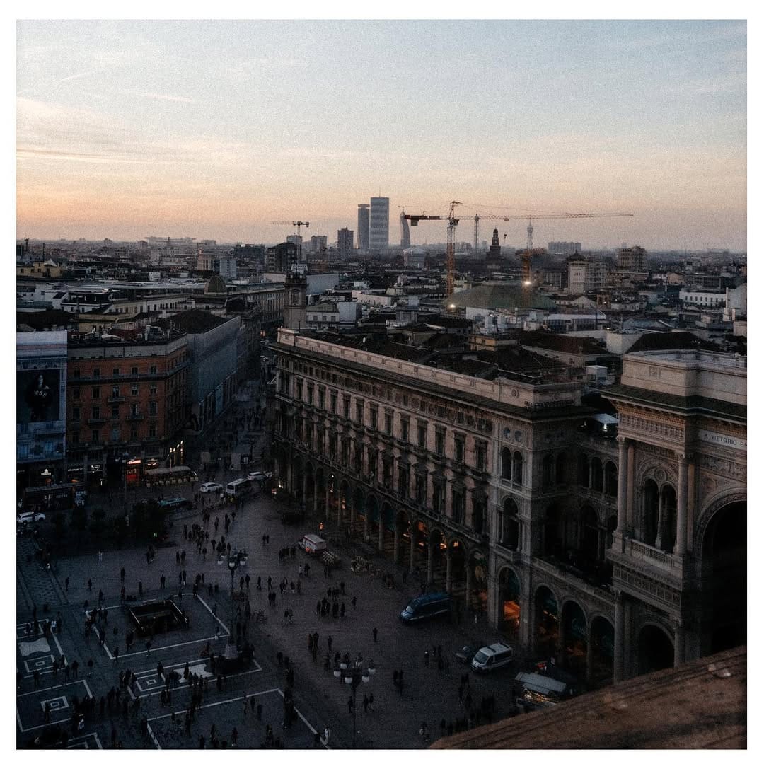 Post 7 by Tavi on Instagram (image)