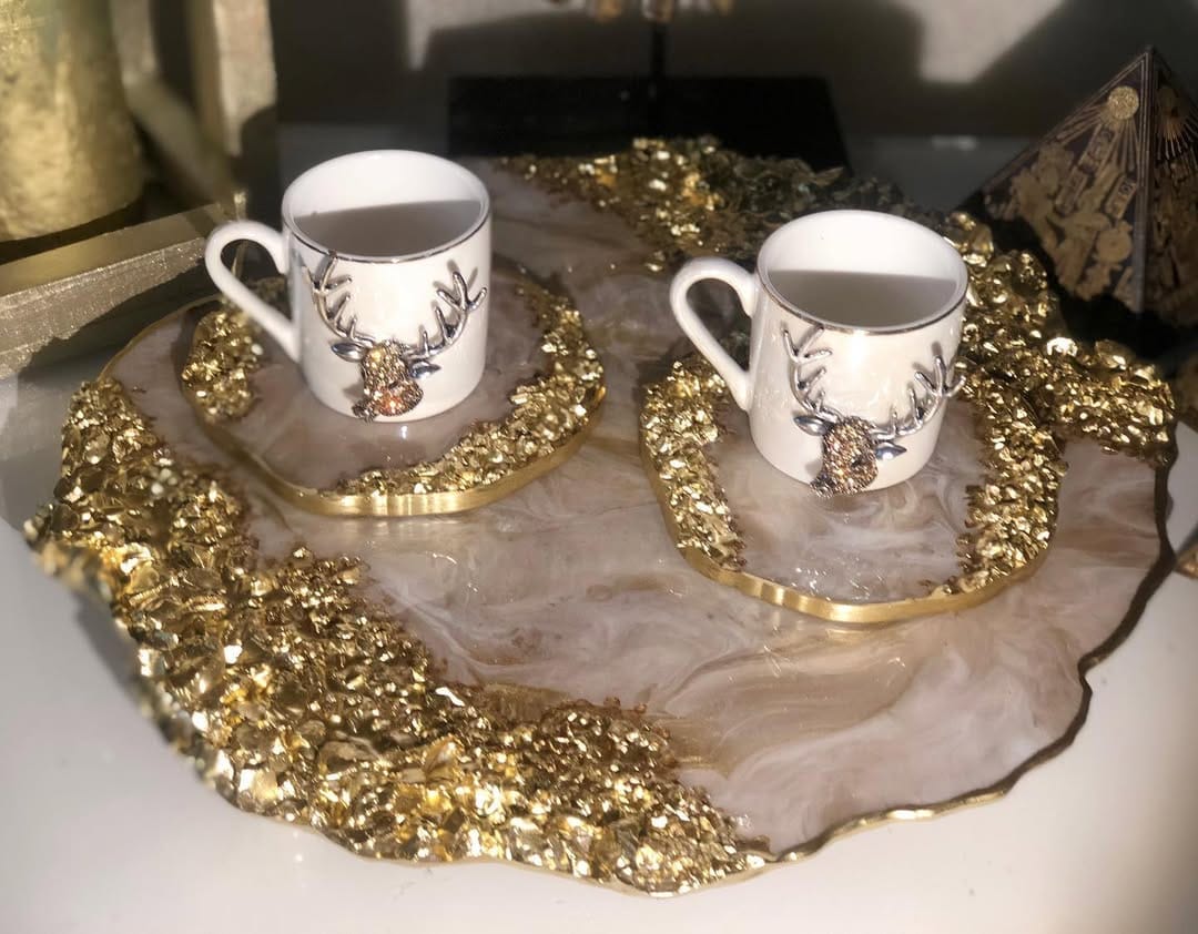 Post 8 by Epoksi sanatı Resin art on Instagram (carousel)