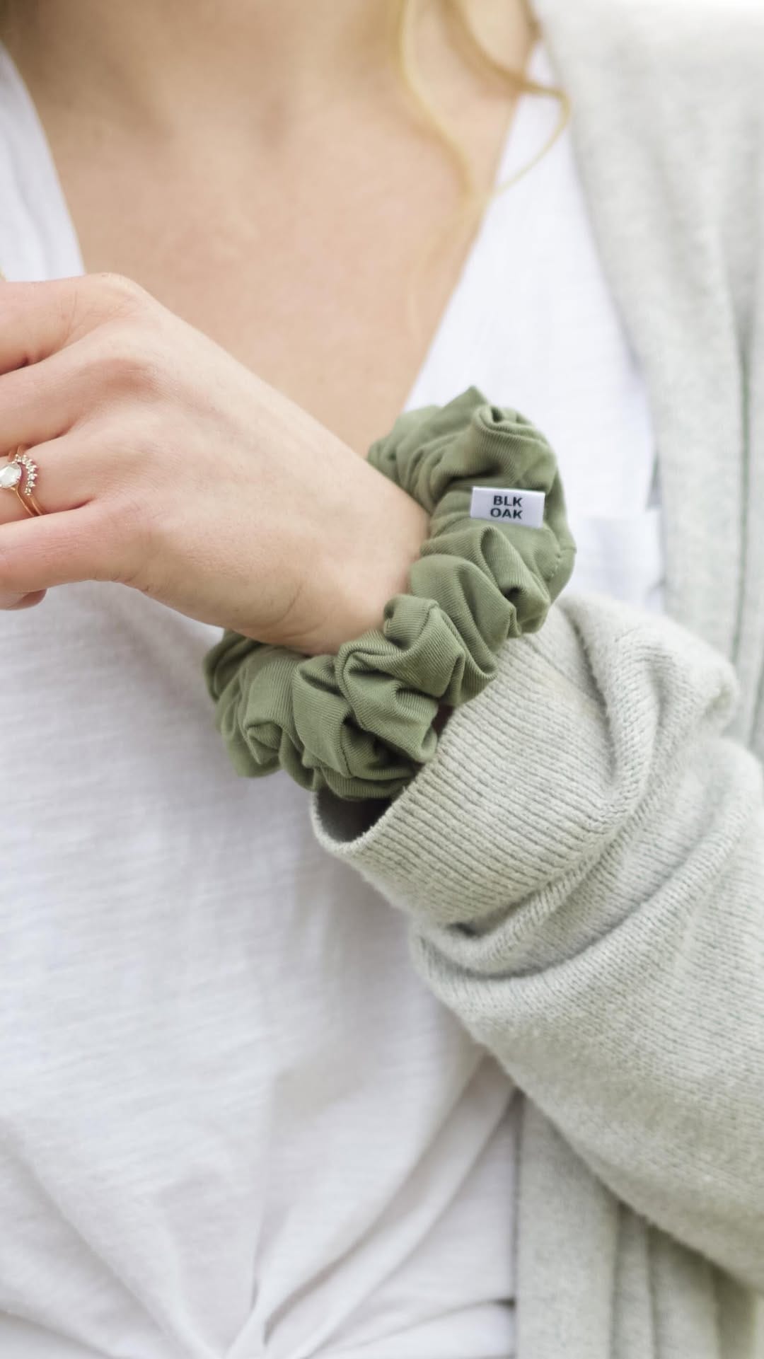Post 8 by blackOAK • Handmade Scrunchies on Instagram (video)