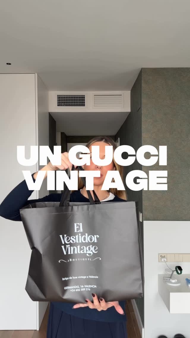 Post 7 by ✨EL VESTIDOR VINTAGE✨ on Instagram (video)