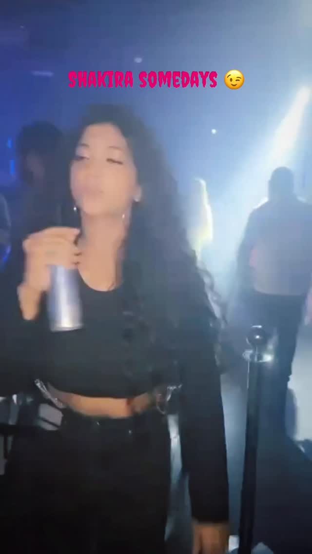 Post 4 by hena khan ✈️ on Instagram (video)