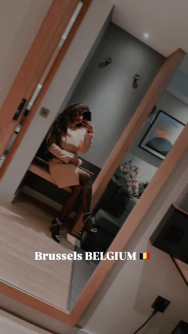 Post 3 by hena khan ✈️ on Instagram (video)