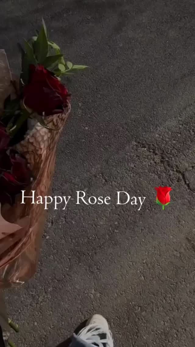 Post 1 by Aynoor | Hindi Shayari on Instagram (video)