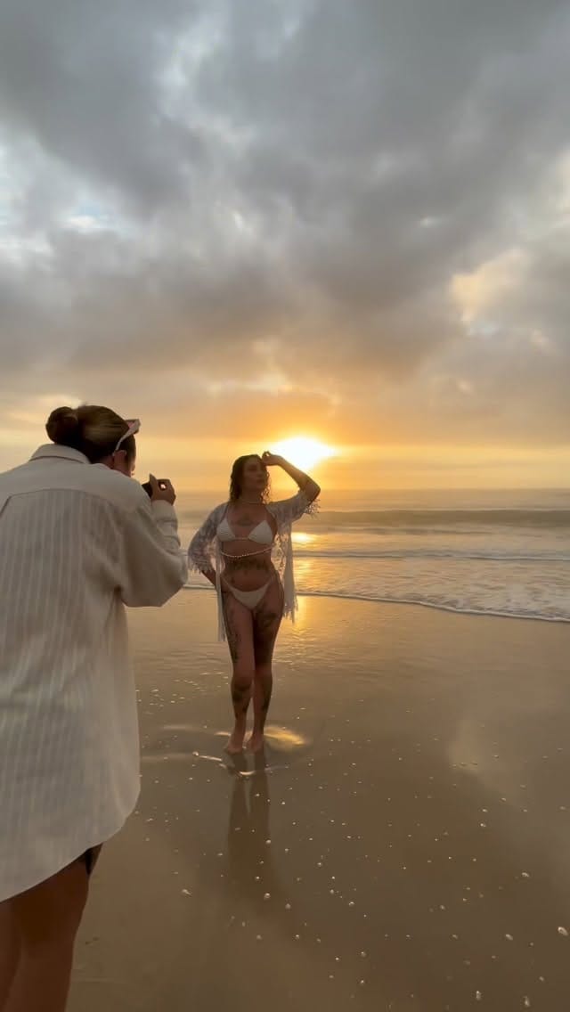 Post 3 by Manoella Mello on Instagram (video)