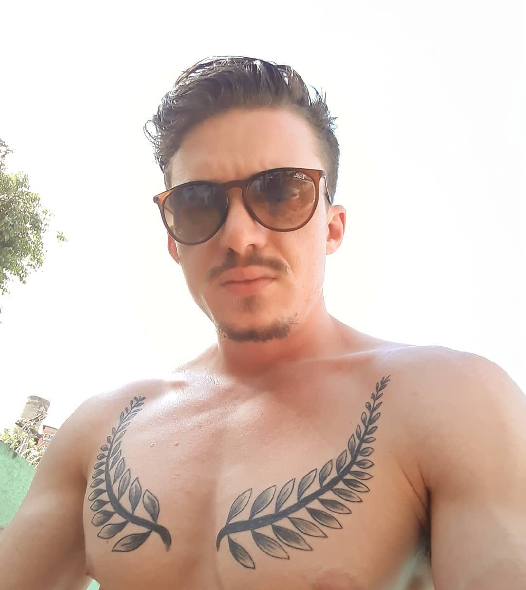Post 4 by 👑 Di Luccio ® 👑 on Instagram (image)