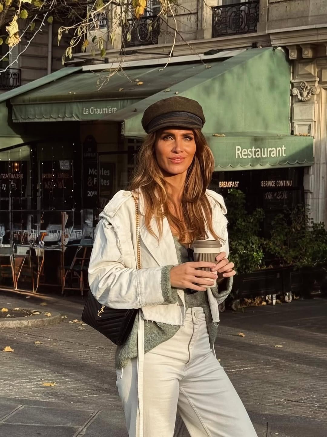 Post 6 by Ludivine Grosjean on Instagram (carousel)