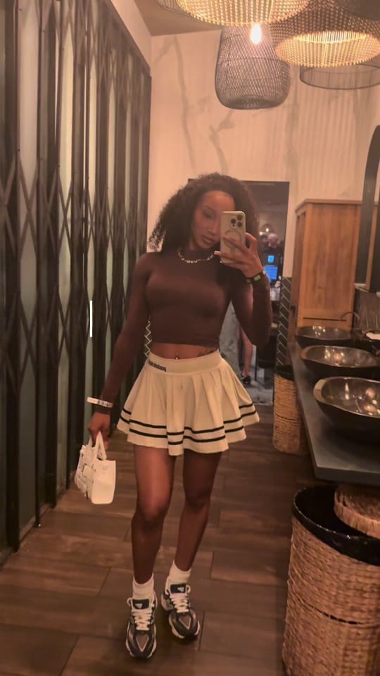 Post 4 by Bri Johnson on TikTok (video)