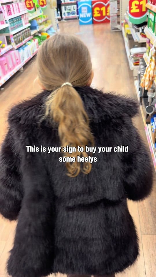 Post 5 by 🎀 Ocean’s OOTDs / Fashion 🎀 on TikTok (video)