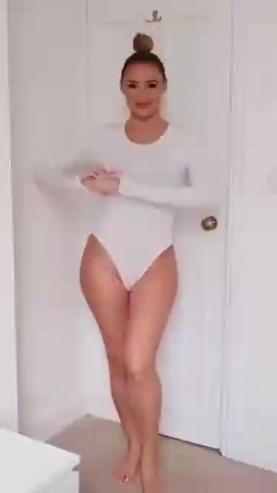 Post 5 by Fashion Trends on TikTok (video)