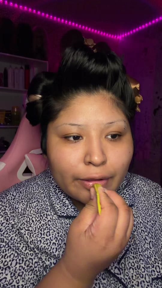 Post 6 by Suhey Makeup |💄🎀 on TikTok (video)