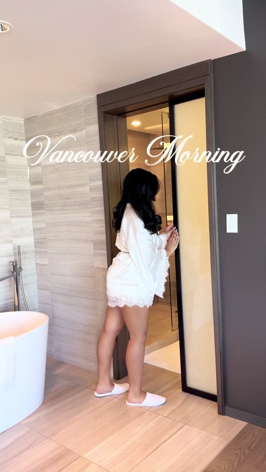 Post 8 by minaalexis_ on TikTok (video)