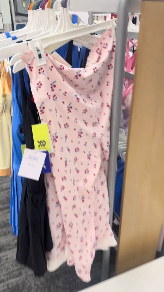 Post 10 by Shop with Jennifer Lynn on TikTok (video)