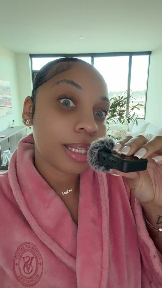 Post 3 by ᴛᴀʏʟᴏʀ ❤︎ on TikTok (video)