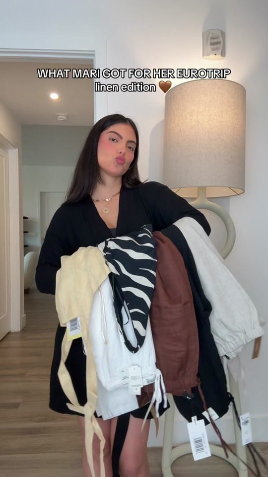 Post 8 by Marielena Davila on TikTok (video)