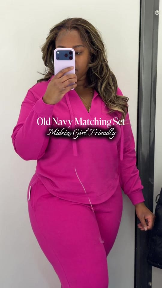 Post 10 by Tee ~ Nurse & Content Creator on TikTok (video)