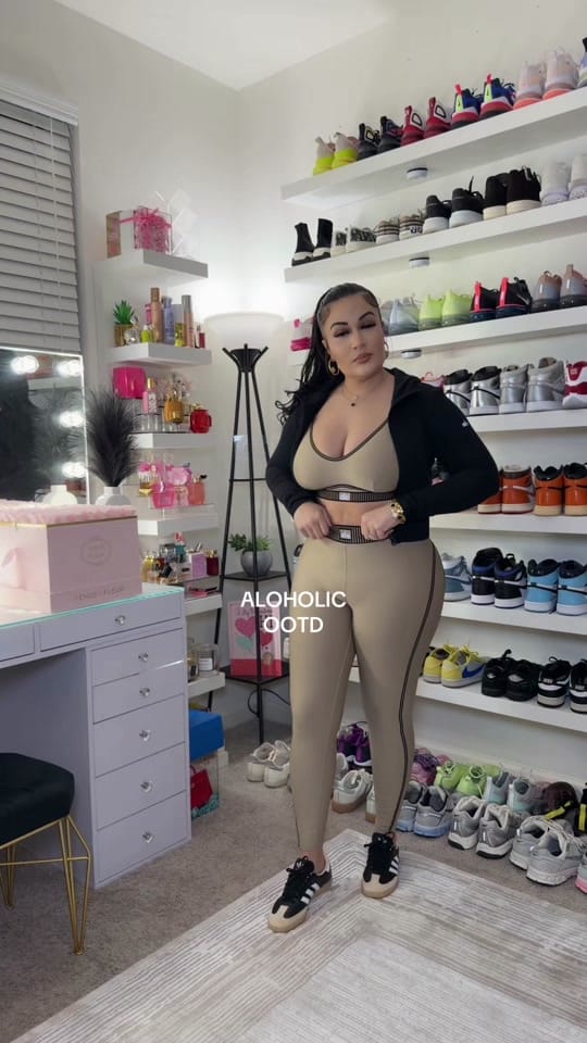Post 1 by EbonyIvory on TikTok (video)