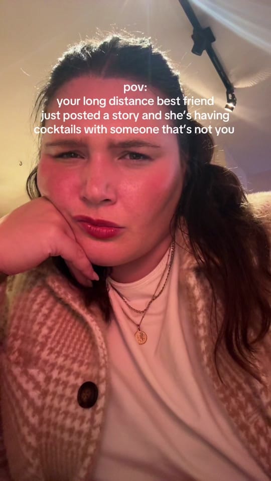 Post 4 by julia on TikTok (video)