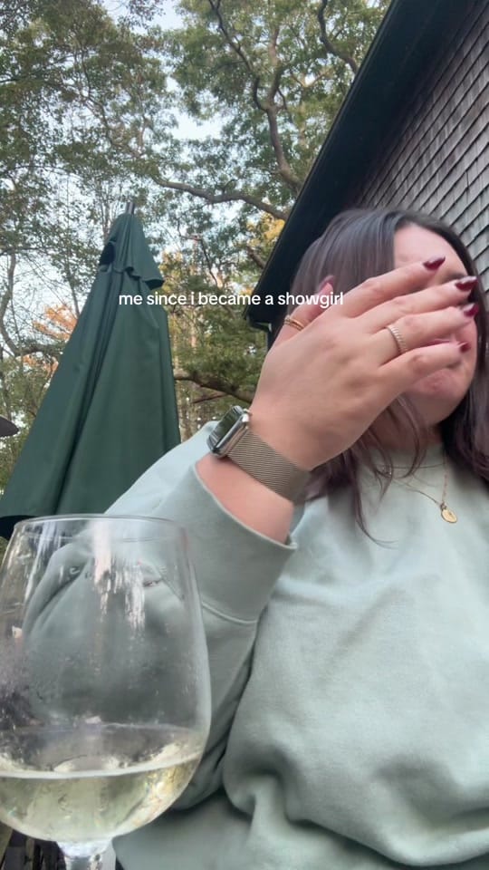 Post 9 by julia on TikTok (video)