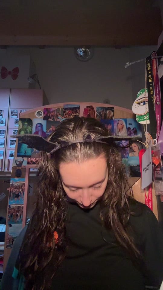 Post 6 by Alice on TikTok (video)