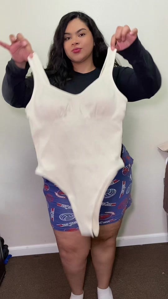 Post 2 by Estrella De La Rosa on TikTok (video)