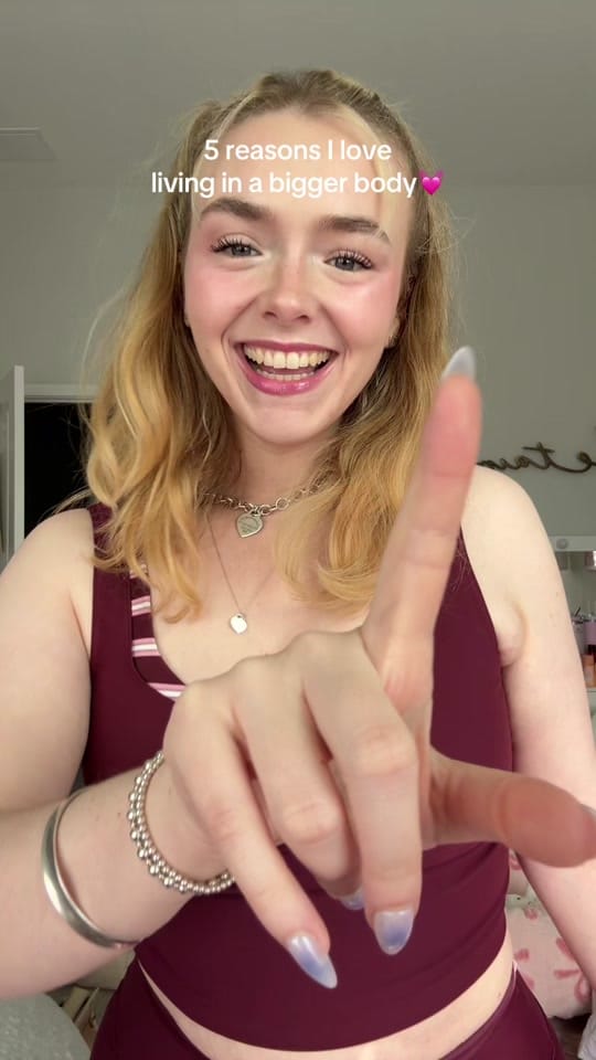 Post 2 by itscarolineelise on TikTok (video)