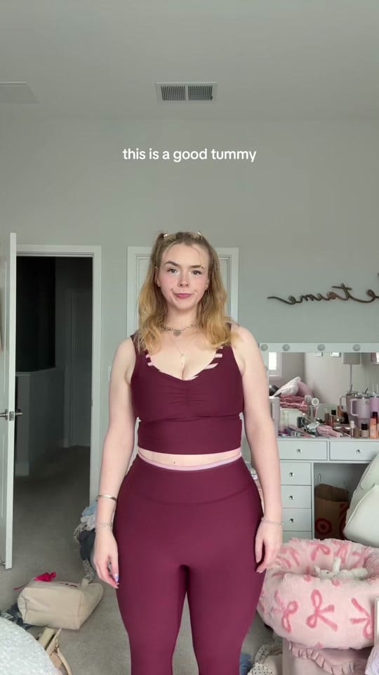 Post 1 by itscarolineelise on TikTok (video)