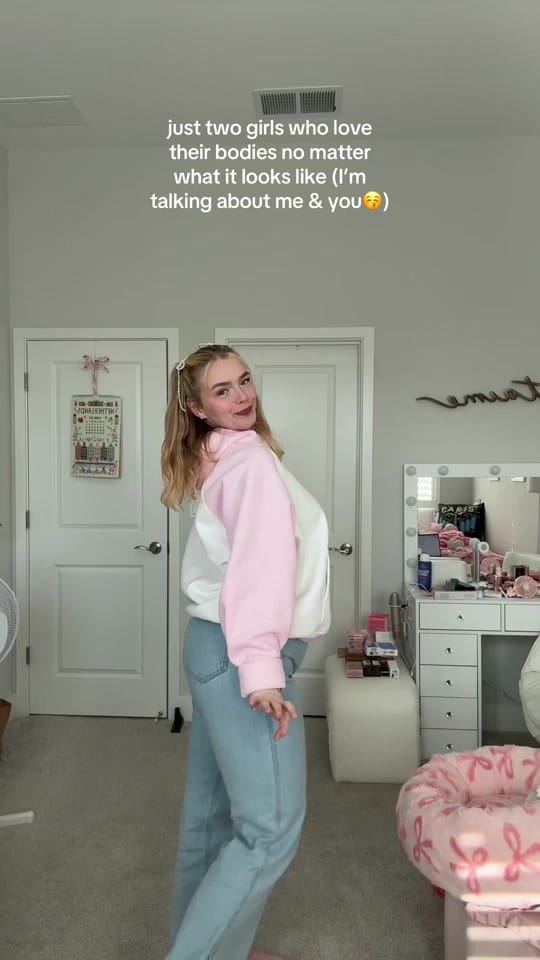 Post 10 by itscarolineelise on TikTok (video)