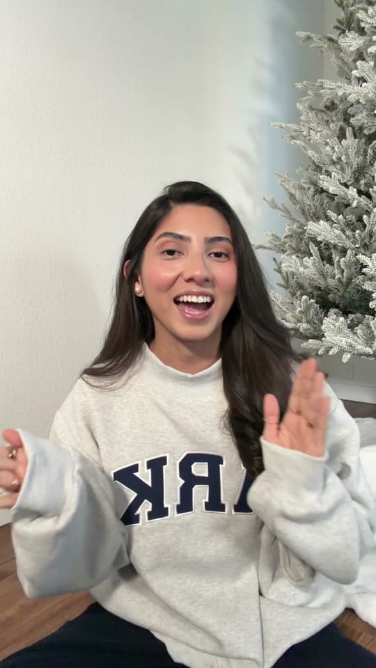 Post 2 by Ana Nava on TikTok (video)