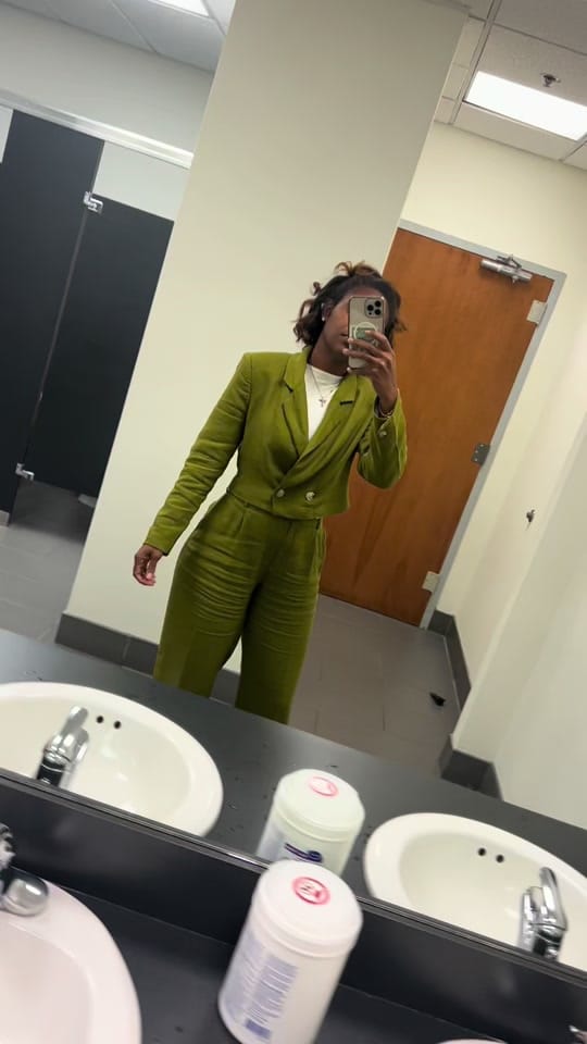 Post 3 by Sashas Kloset on TikTok (video)