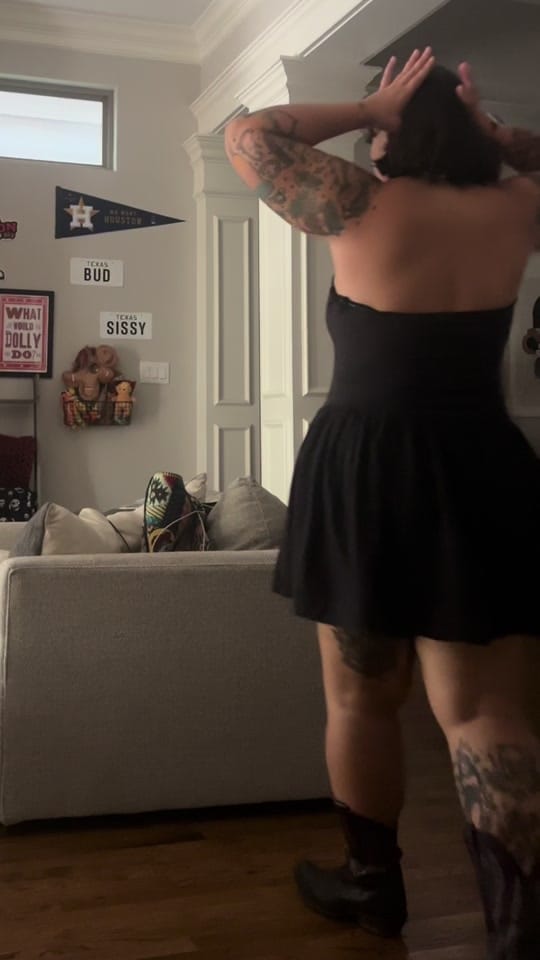 Post 8 by Sarah Lynn on TikTok (video)