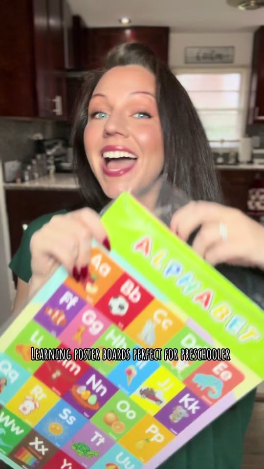 Post 8 by MeggyToomz on TikTok (video)
