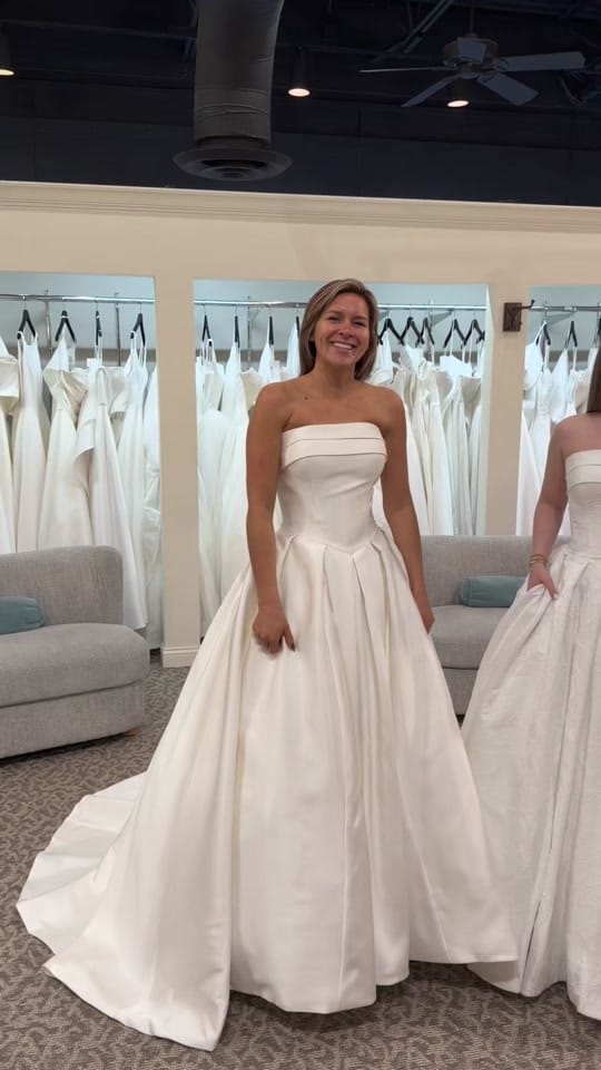 Post 1 by The White Room on TikTok (video)