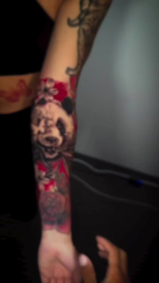 Post 1 by Smoov Ink on TikTok (video)