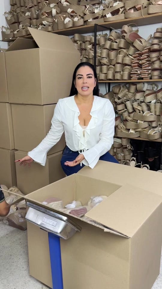 Post 7 by SANDALIAS PLATAFORMAS EN YUTE on TikTok (video)