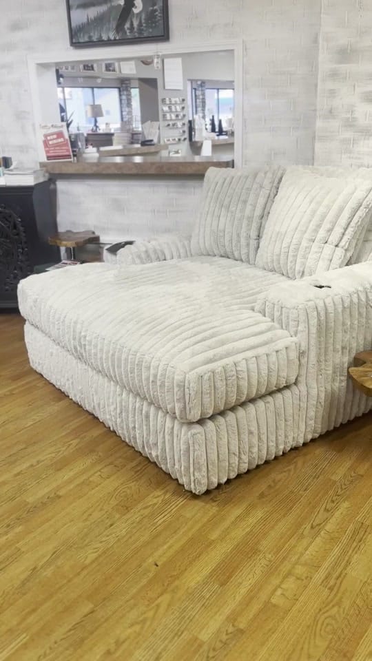Post 6 by Coconis Furniture on TikTok (video)