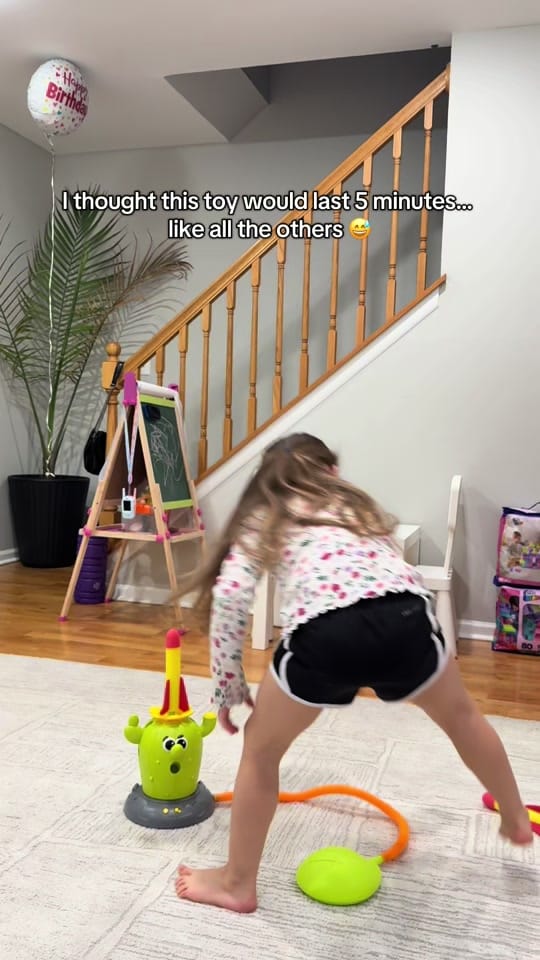Post 8 by alisa.sofia.royal on TikTok (video)