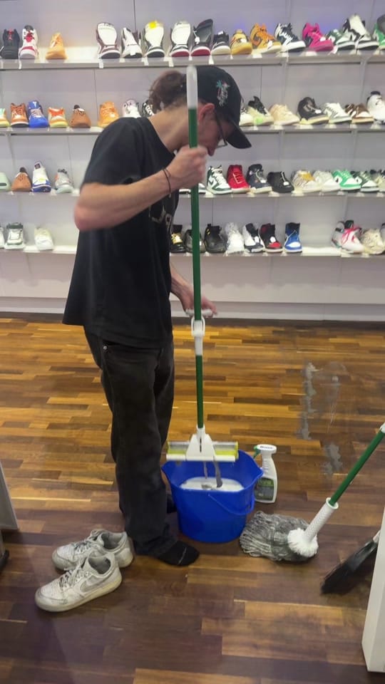 Post 7 by Sneakertalkllc on TikTok (video)