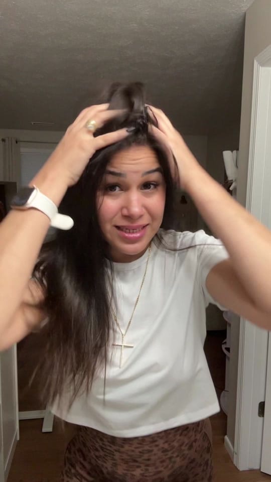 Post 1 by Yailent on TikTok (video)