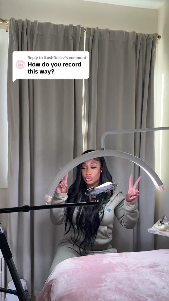 Post 10 by loflashes21 on TikTok (video)
