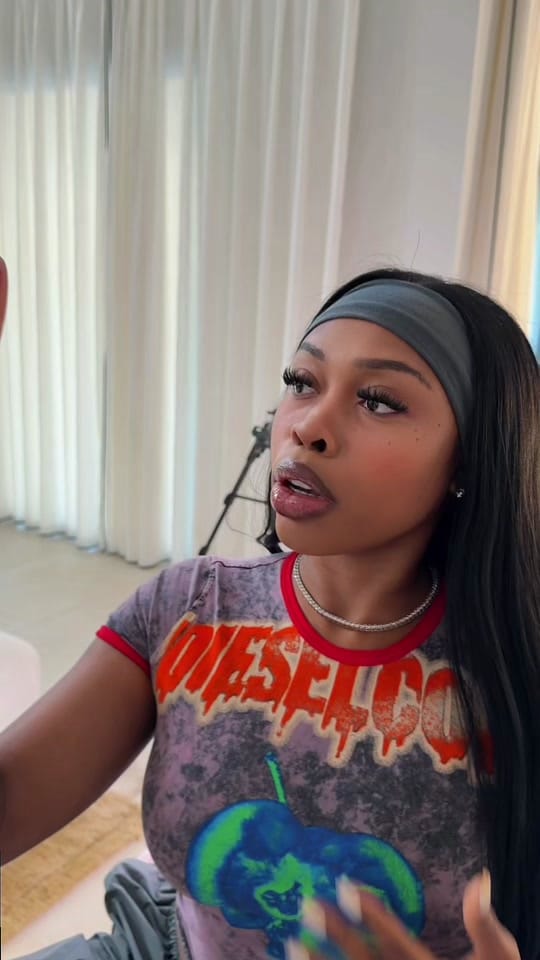 Post 2 by loflashes21 on TikTok (video)