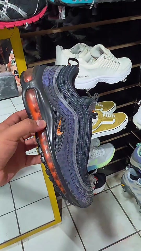 Post 3 by Estilo Americano/ Zapatos on TikTok (video)