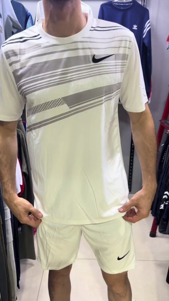 Post 3 by Rossini.store on TikTok (video)