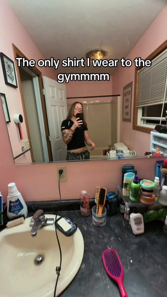 Post 1 by livy on TikTok (video)