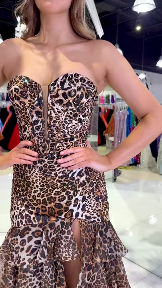 Post 7 by WhatchamaCallit Boutique on TikTok (video)
